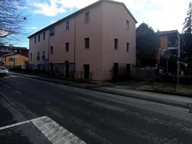 Appartamento in vendita a Follo, Liguria