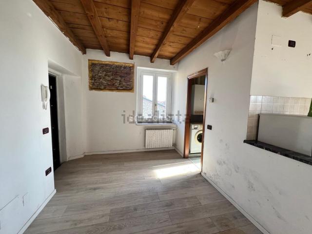 Appartamento in vendita a Rezzato, Lombardia
