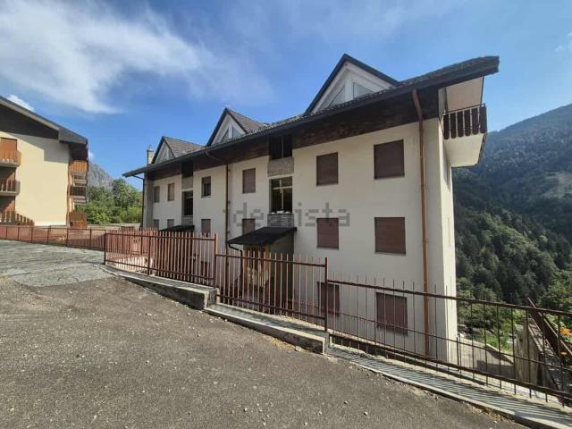Appartamento in vendita a Cadvilli, Cervatto