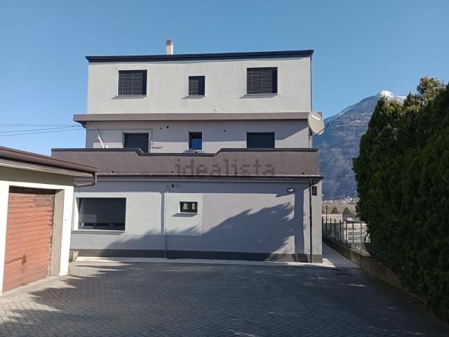 Appartamento in vendita a Berbenno Di Valtellina, Lombardia