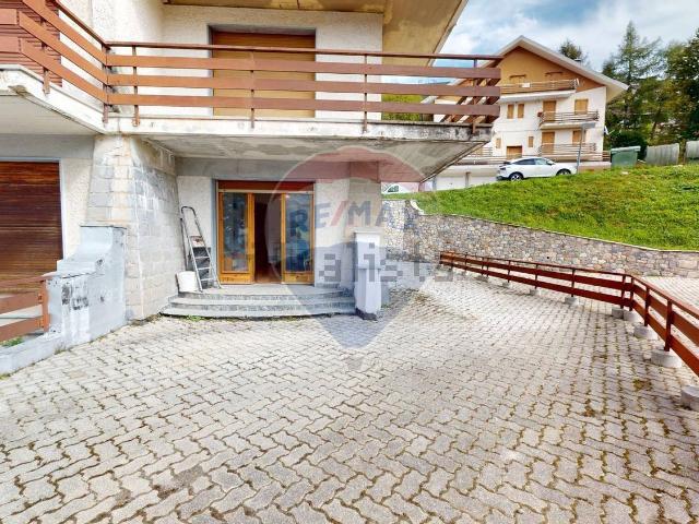 Appartamento in vendita a Borgo Stalle Lunghe, Piemonte