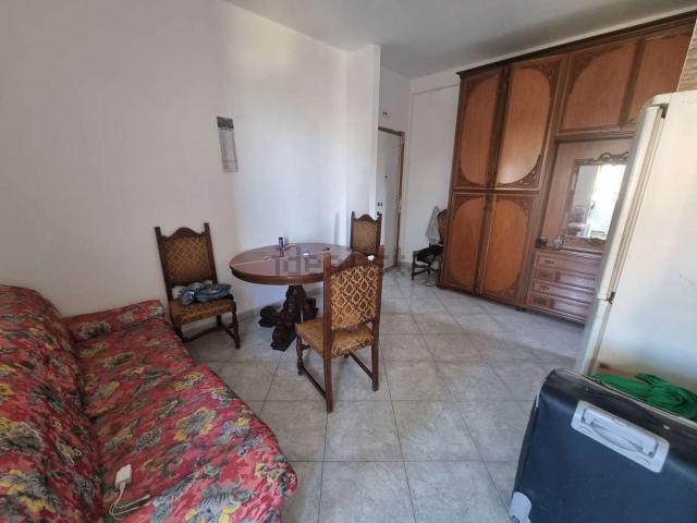 Appartamento in vendita a Limbiate, Lombardia