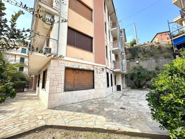 Appartamento in vendita a Alassio, Liguria