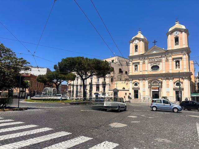Appartamento in vendita a Portici, Campania