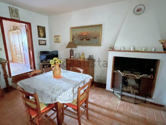 Appartamento in vendita a Capranica, Lazio