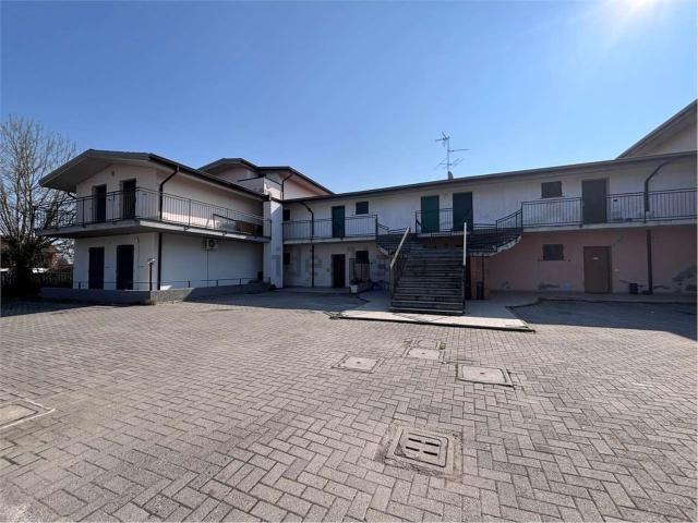 Appartamento in vendita a Barona, Albuzzano
