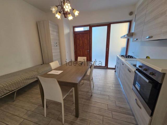 Appartamento in vendita a Marina di sotto, Marche
