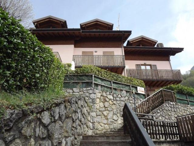 Appartamento in vendita a Comunità Montana della Valle Brembana, Cornalba