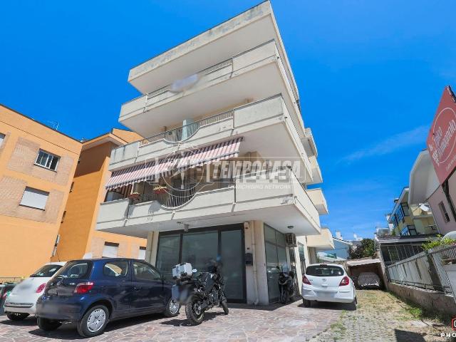 Appartamento in vendita a Riccione, Reggio Emilia
