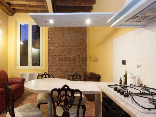Appartamento in vendita a Modena, Quartiere Albareto