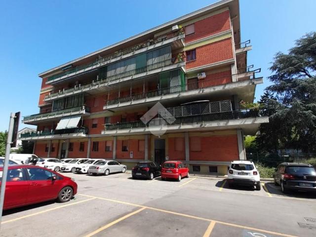 Appartamento in vendita a Zona Sud, Brescia