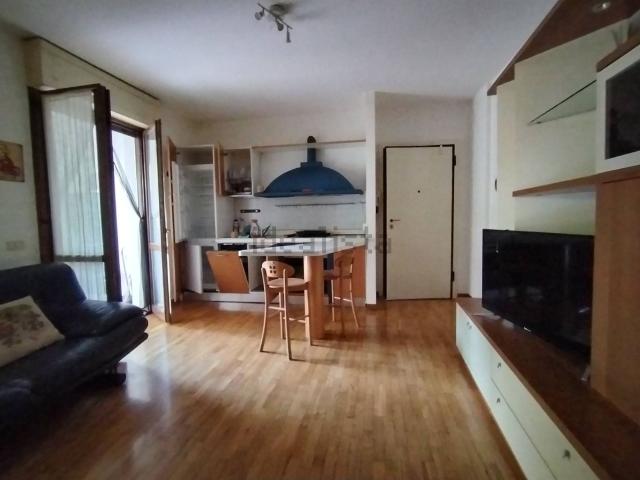 Appartamento in vendita a Centro Storico, Marche