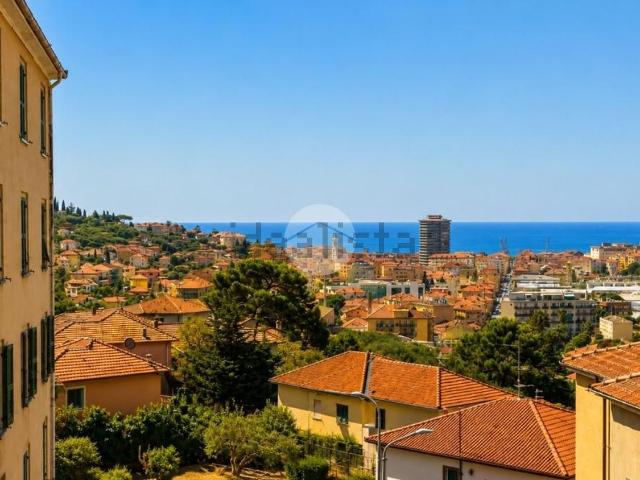 Appartamento in vendita a Oliveto, Imperia