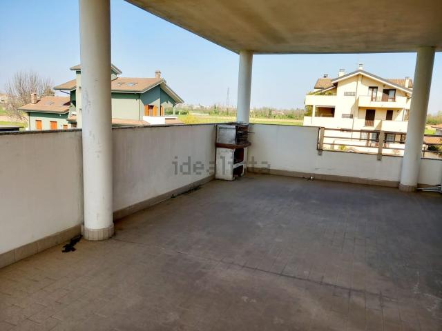 Appartamento in vendita a Bareggio, Milano