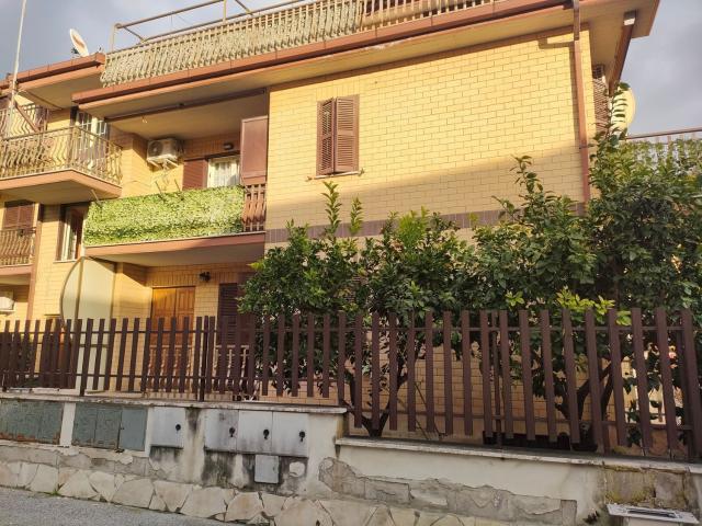 Appartamento in vendita a Guidonia Montecelio, Roma Capitale