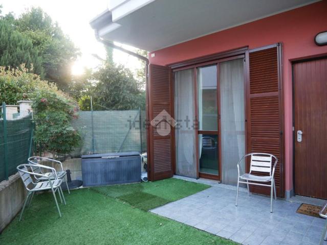 Appartamento in vendita a Montano Lucino, Como