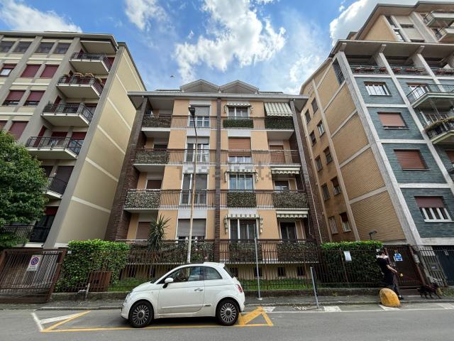 Appartamento in vendita a Melegnano, Lombardia