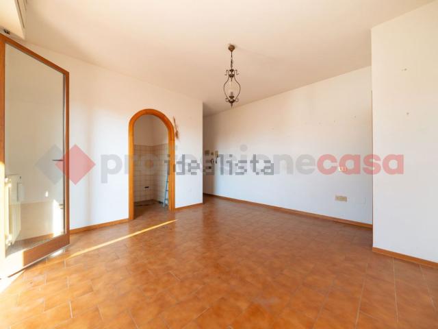 Appartamento in vendita a Cecina, Toscana