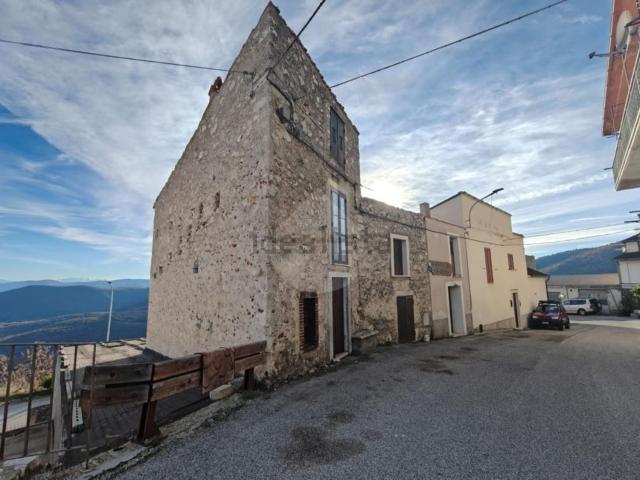 Appartamento in vendita a Castelvecchio Calvisio, Abruzzo