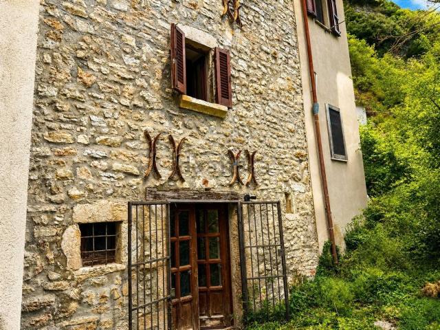 Appartamento in vendita a Cerreto Di Spoleto, Umbria