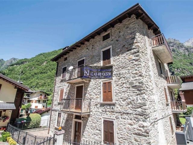 Appartamento in vendita a Valbondione, Lombardia
