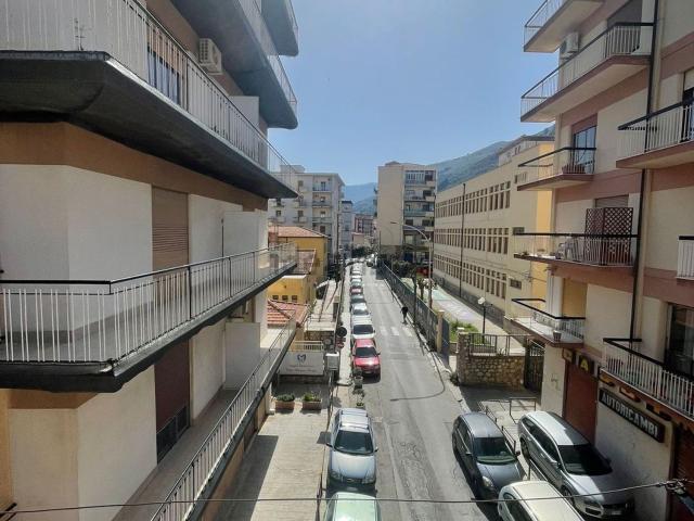 Appartamento in vendita a Aquino, Monreale