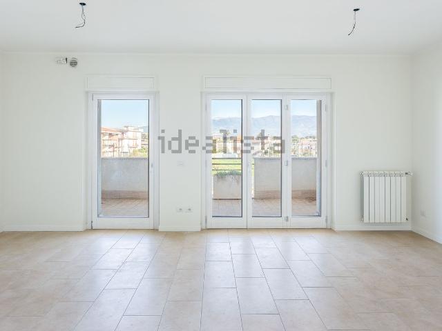 Appartamento in vendita a Cisterna Di Latina, Lazio