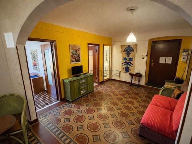 Appartamento in vendita a Imperia, Liguria