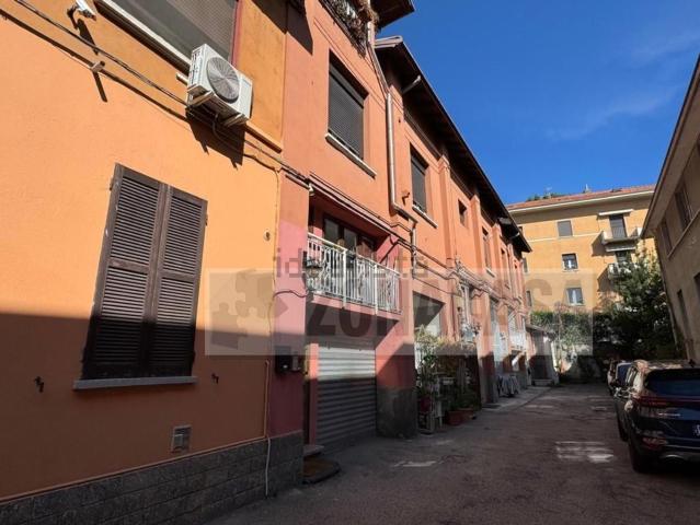 Appartamento in vendita a Biumo Superiore, Varese
