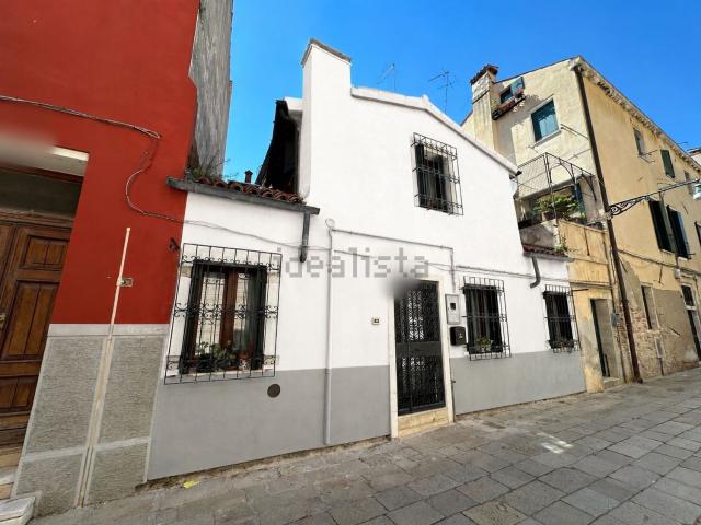 Appartamento in vendita a Venezia-Murano-Burano, Venezia