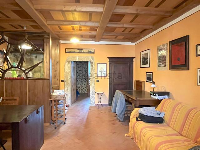 Appartamento in vendita a Cellere, Lazio