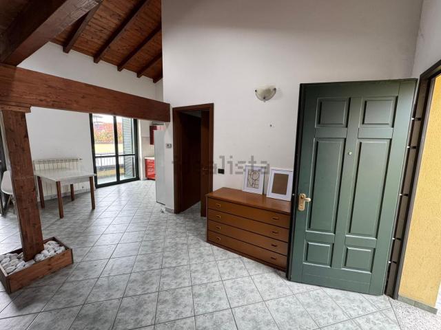 Appartamento in vendita a Mezzana, Somma Lombardo
