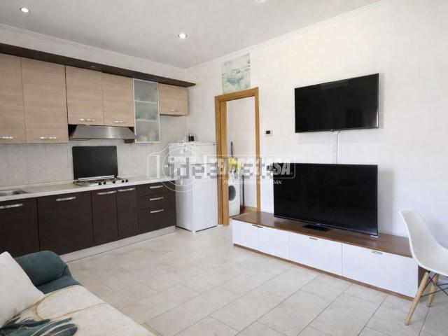 Appartamento in vendita a Sedriano, Lombardia