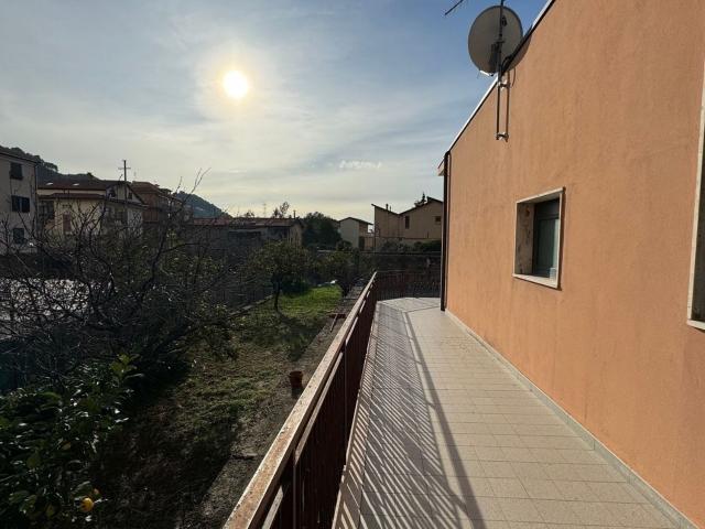Appartamento in vendita a Taggia
