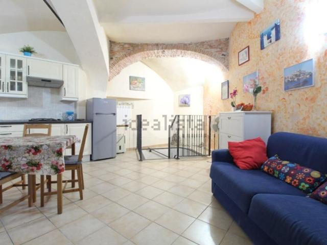Appartamento in vendita a Borgo Parasio, Imperia