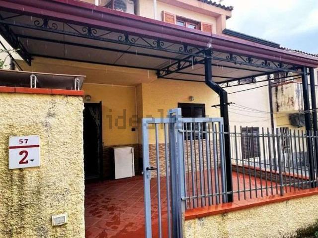 Appartamento in vendita a La Petrosa, Calabria