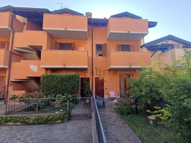 Appartamento in vendita a Filago, Lombardia