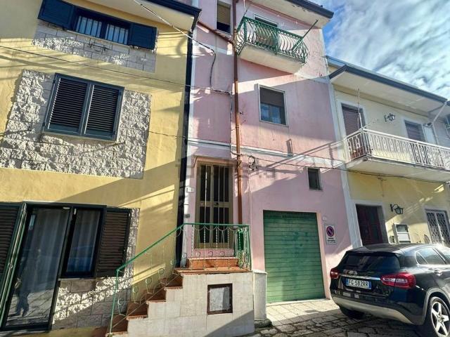 Appartamento in vendita a Macchie, San Potito Ultra