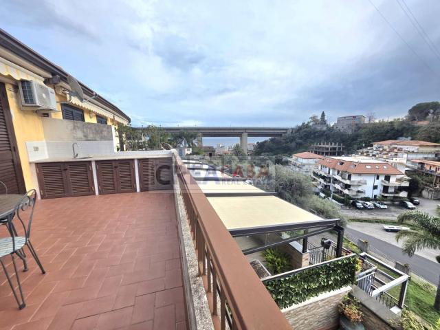 Appartamento in vendita a Letojanni, Sicilia