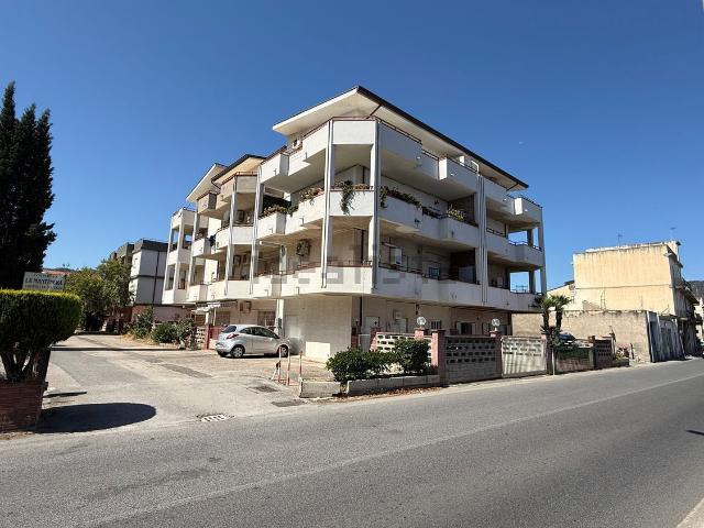 Appartamento in vendita a Belvedere, Falcone