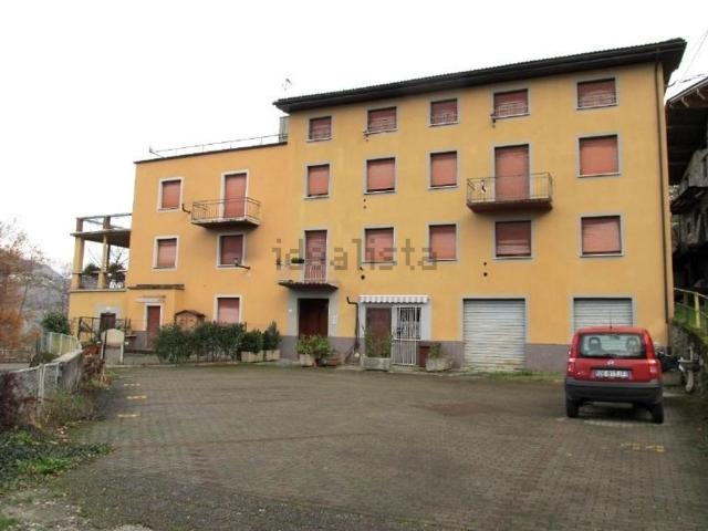 Appartamento in vendita a Castello Dell'acqua, Lombardia