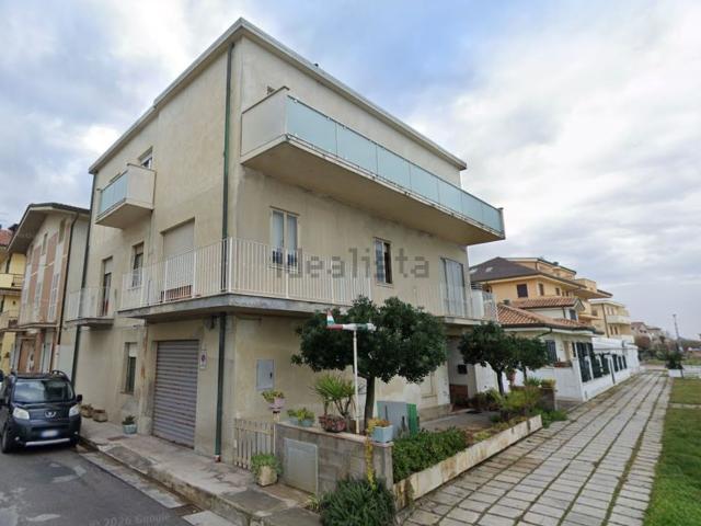 Appartamento in vendita a Faleriense, Marche