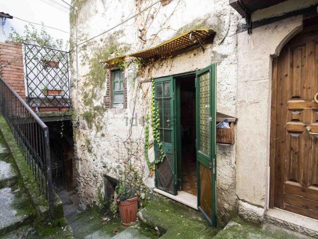 Appartamento in vendita a Poggio Moiano, Lazio