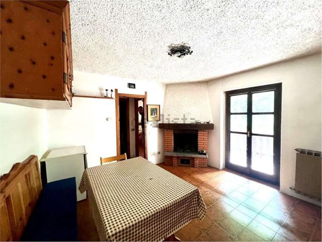 Appartamento in vendita a Margno, Lombardia