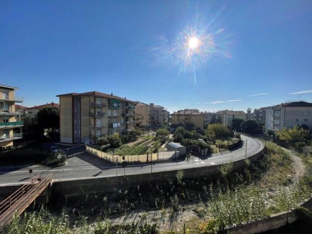 Appartamento in vendita a Pietra Ligure, Liguria