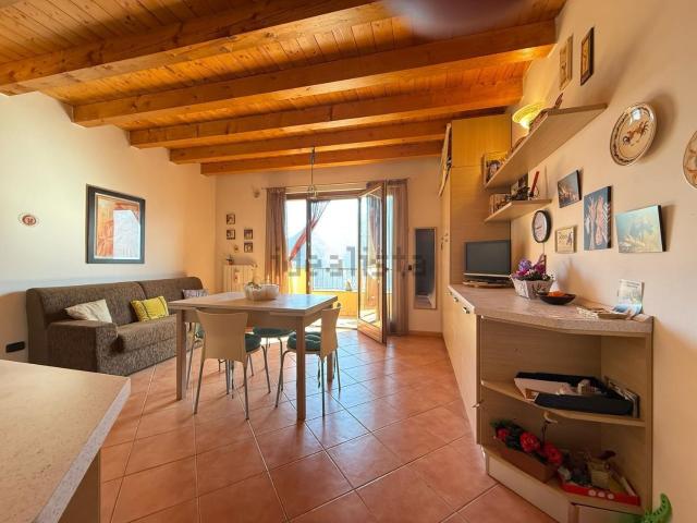 Appartamento in vendita a Bianzano, Lombardia