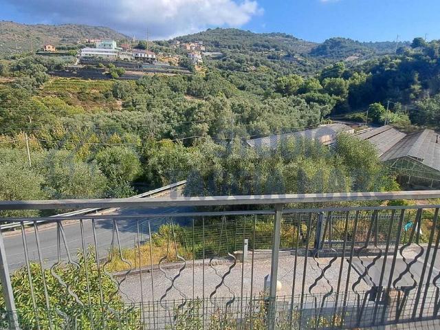 Appartamento in vendita a Cavi, Santo Stefano al Mare