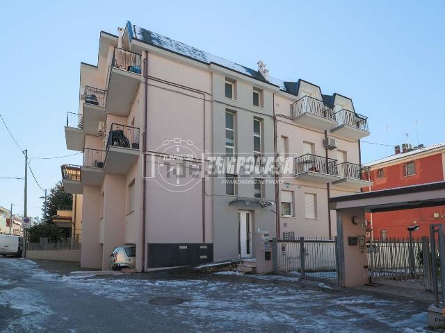 Appartamento in vendita a Rimini, Reggio Emilia