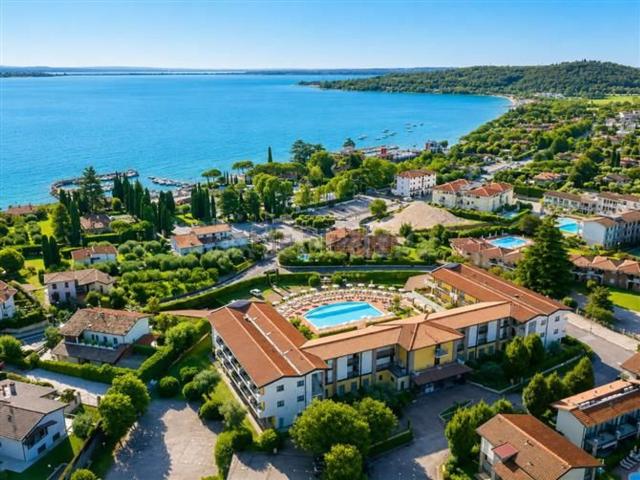 Appartamento in vendita a Padenghe Sul Garda, Lombardia