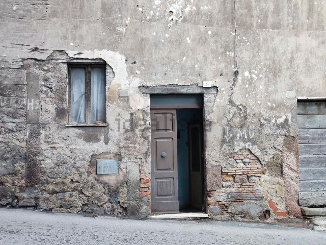 Appartamento in vendita a Canepina, Lazio